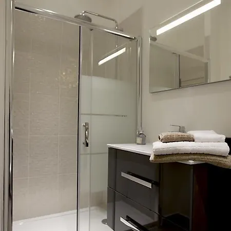 Lägenhet Git'appart Au Bord De Loire