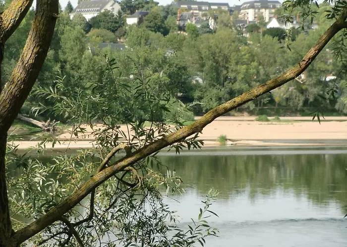Git'appart Au Bord De Loire Тур